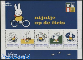 Miffy with a bike 5v m/s